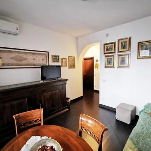 https://casa-virginia-milan.italymilanhotels.net